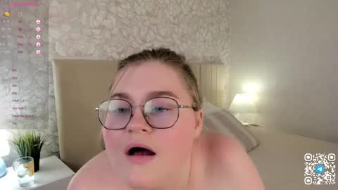 Mona online show from March 8, 12:22 am