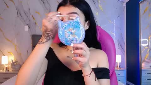 Pettit Courtny online show from March 6, 8:16 pm