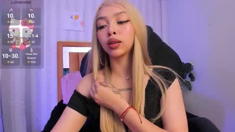 Pettit Courtny online show from October 3, 11:24 pm