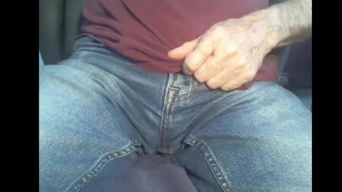 Snapshot of pg19531107 chatting on February 10, 9:25 pm Paul online show from February 10, 9:25 pm