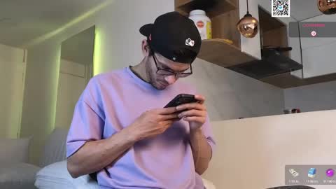 phantom_bigger1 online show from February 25, 11:43 am