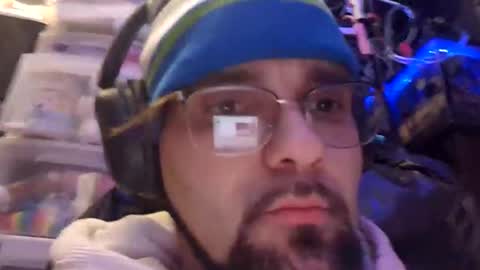 phatassanaltwink online show from February 4, 5:22 am