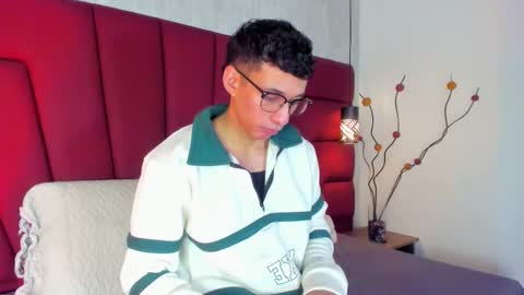 Milo online show from March 25, 12:45 pm