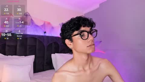 Phillip online show from October 18, 12:15 am