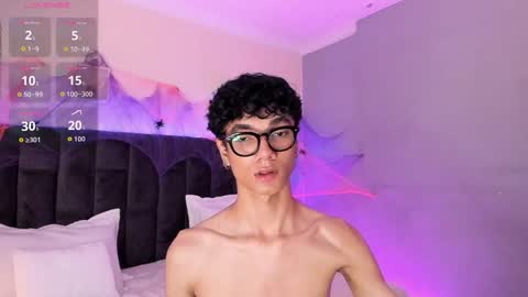 Phillip online show from October 19, 12:26 am