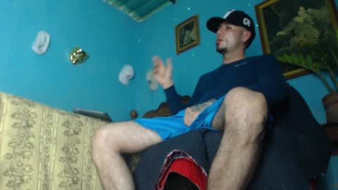 Snapshot of phlilloyhighclouds chatting on January 31, 2:58 am phlilloyhighclouds online show from January 31, 2:58 am