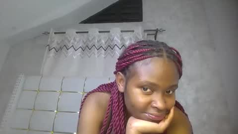 phoebe online show from March 27, 8:10 pm