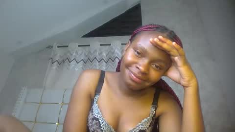 phoebe online show from March 25, 7:20 pm