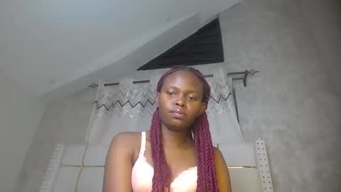 phoebe online show from March 24, 7:20 pm