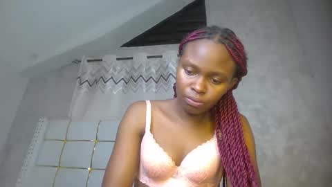 phoebe online show from March 31, 9:04 pm