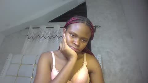 phoebe online show from April 2, 7:10 pm