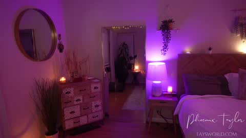 PHOENIX TAYLOR online show from November 14, 2:14 am