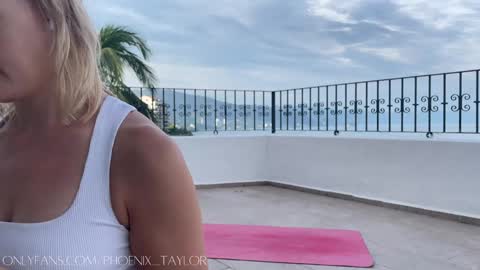 Snapshot of phoenix_taylor chatting on October 5, 2:13 pm PHOENIX TAYLOR online show from October 5, 2:13 pm