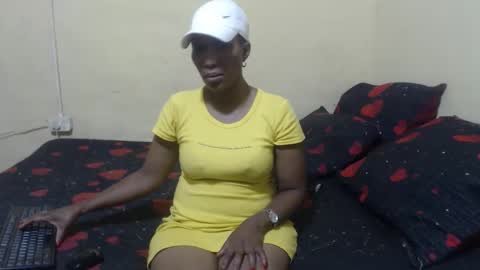 phoenixcandy online show from February 15, 10:19 pm