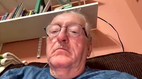 Phrodeaux online show from January 16, 3:04 am