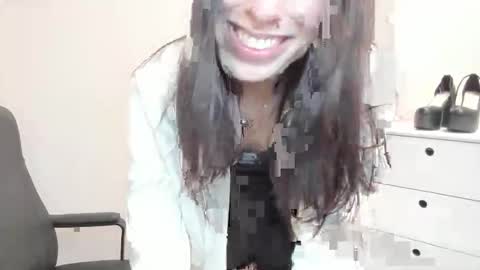 P I A online show from October 25, 7:08 am