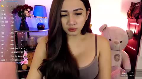 Pia online show from February 17, 7:55 pm