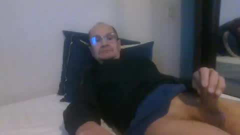 pichoun71 online show from December 21, 10:06 am