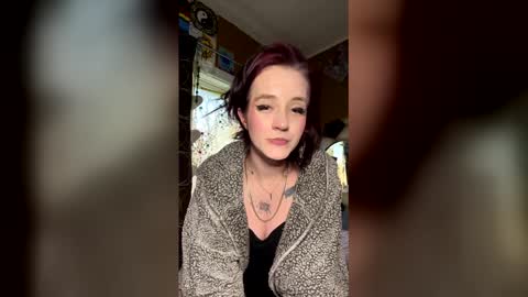 piecesxx online show from May 11, 10:11 am
