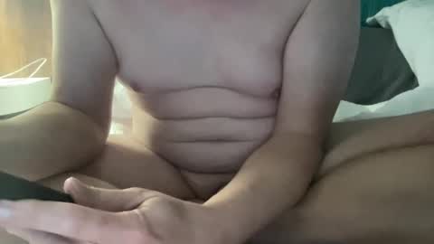 Snapshot of pigboy31 chatting on March 3, 5:41 pm goonpig online show from March 3, 5:41 pm