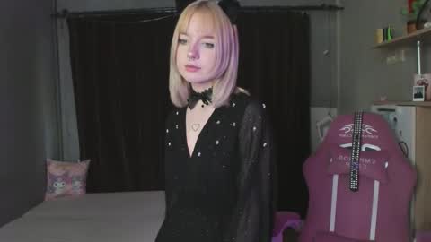 piginnya online show from September 30, 2:05 pm