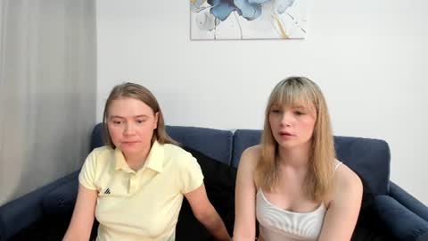 Adele and Elli online show from June 13, 4:17 pm