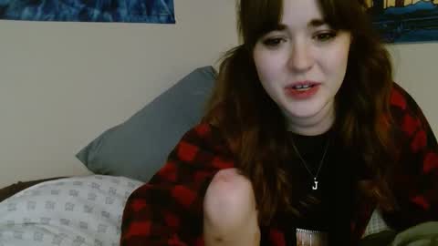 PilloGoddess online show from January 3, 11:25 am