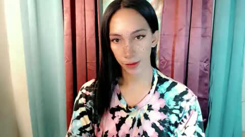 Snapshot of pinay_lucy chatting on September 29, 5:17 am lucyLove online show from September 29, 5:17 am