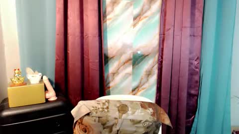 lucyLove online show from October 29, 2:57 am