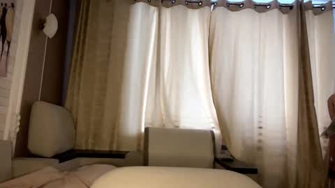 Karen online show from February 16, 12:03 pm