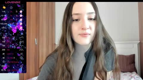 pingviluly online show from November 12, 6:05 am