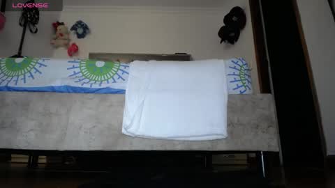 tiffany online show from April 18, 10:10 pm