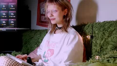 Snapshot of pink_k1tty chatting on October 1, 10:19 pm pink_k1tty online show from October 1, 10:19 pm