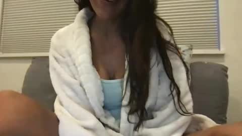 Pink Camerra online show from December 19, 3:29 pm