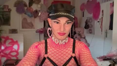 pinkfag online show from December 21, 1:17 pm
