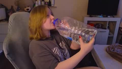 pinkiep1e online show from April 4, 3:13 am