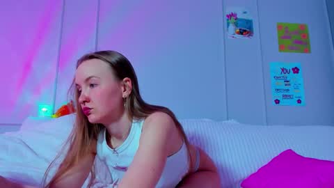 Mila online show from February 22, 8:18 am