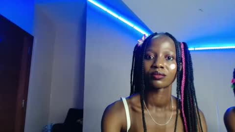 Pinky online show from November 29, 1:02 am