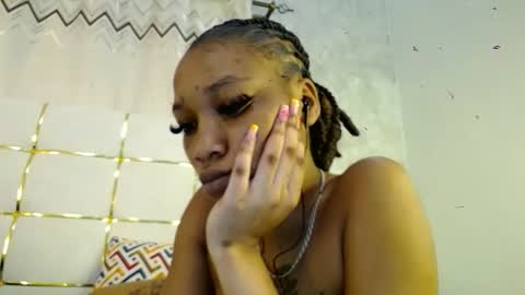 Snapshot of pinkyy008 chatting on October 24, 10:43 pm pinkyy008 online show from October 24, 10:43 pm