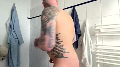 pino151177 online show from February 18, 2:06 pm