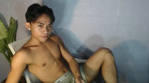 pinoy_palautogxxx online show from March 30, 3:45 pm