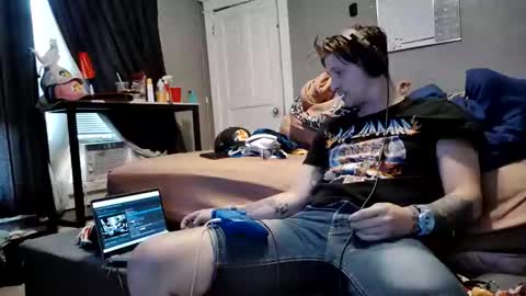 pippylongdickin online show from June 1, 3:46 pm