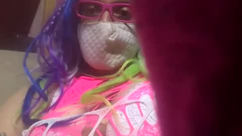 Aarika Wood online show from March 30, 9:20 am