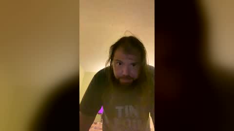pisceslovesyou online show from June 26, 5:57 am