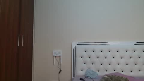 pixel online show from February 16, 9:29 am