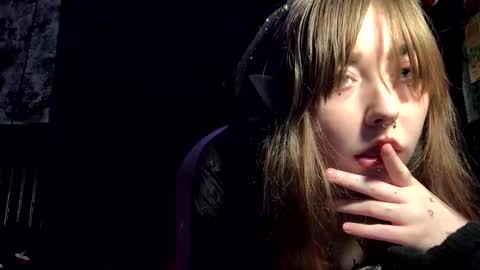 pixiemossball online show from February 5, 2:48 am