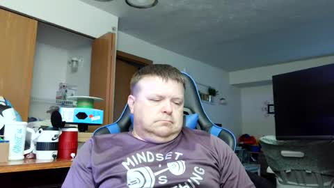 pkgotnos1 online show from June 13, 12:32 am