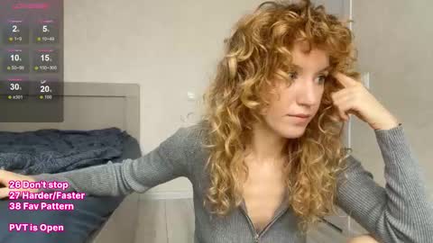 play_me_softly online show from February 8, 9:13 am