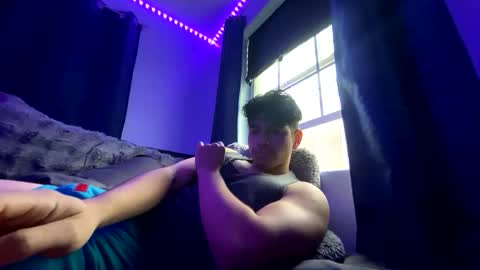 X X X online show from November 17, 5:48 pm