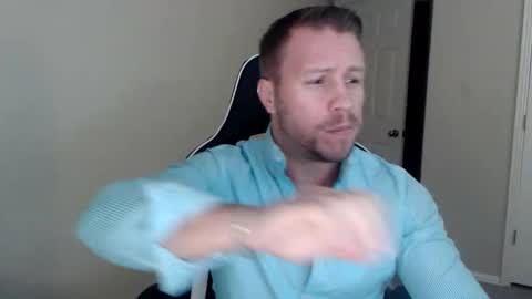 Player online show from February 1, 5:04 am